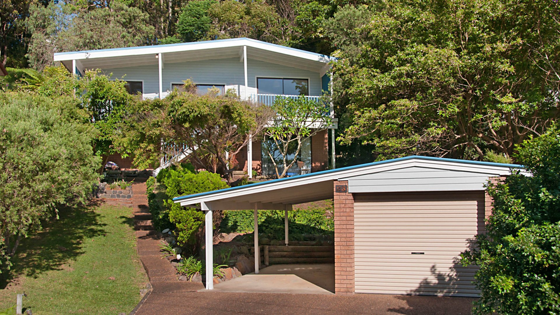 Pretty beach Central Coast Escapes