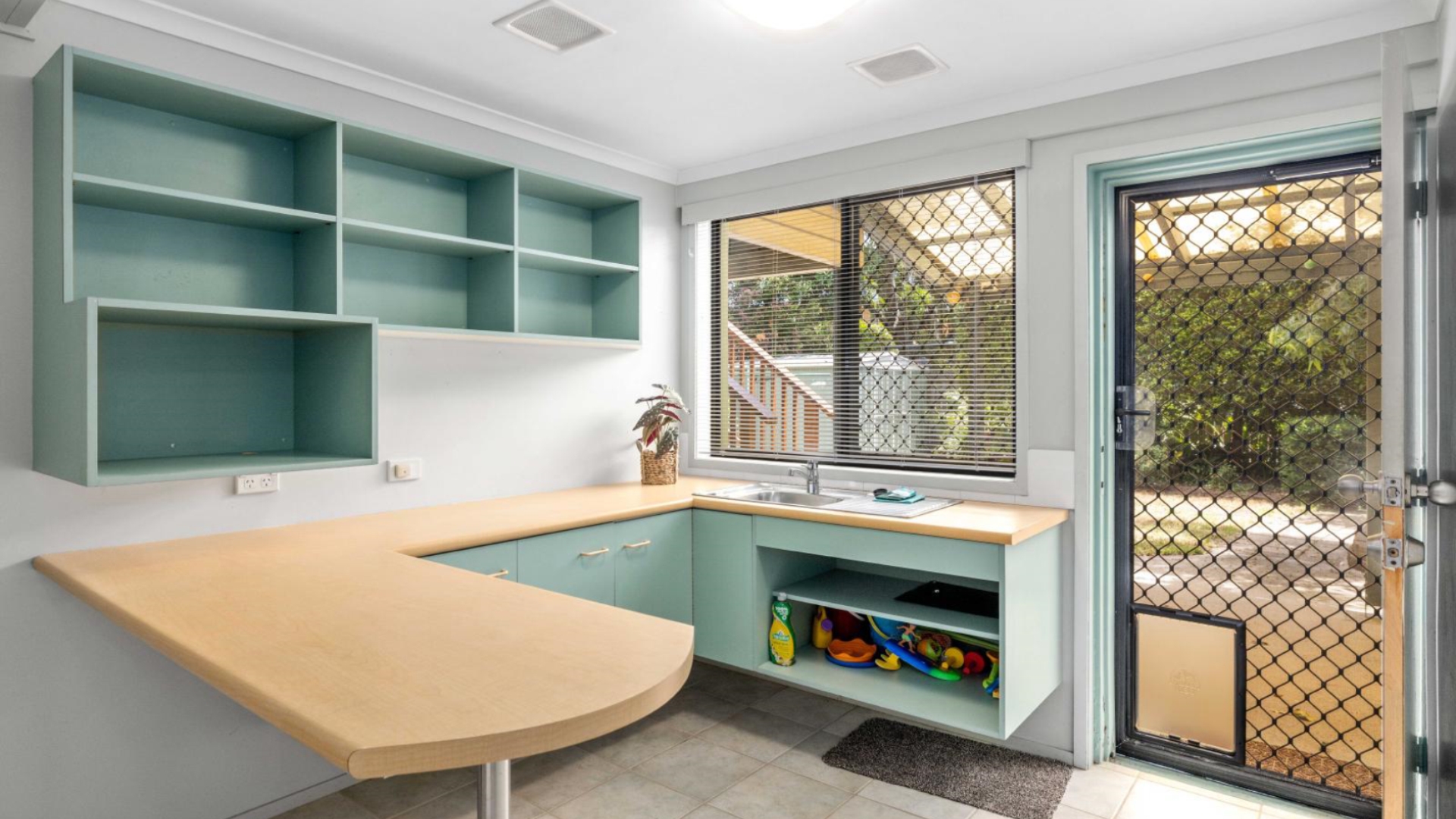 The Whimsical Woorim Beach House 106 North Street Woorim QLD 4507