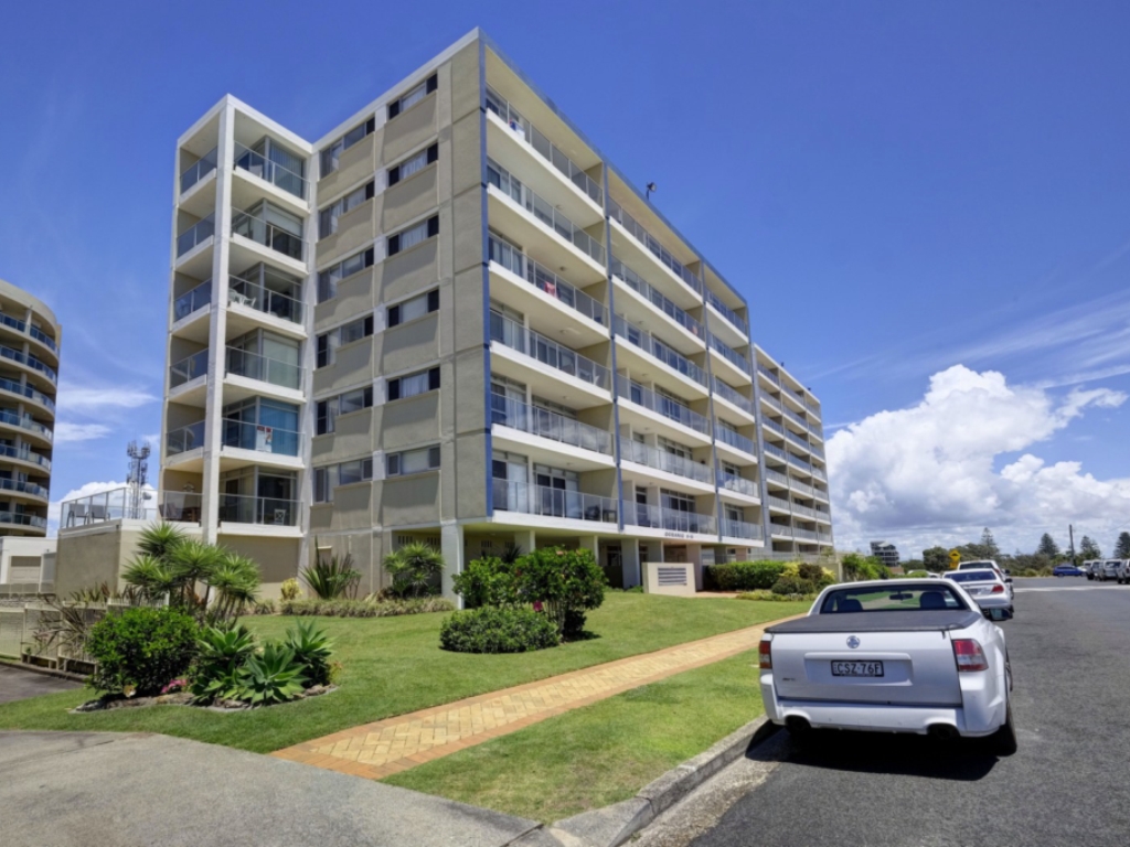 Oceanic 7 North St Forster LJ Hooker Forster