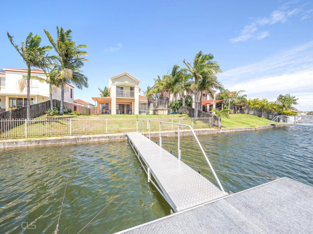 30 Pacific Drive, Banksia Beach Bribie Island HolidaysBribie Island