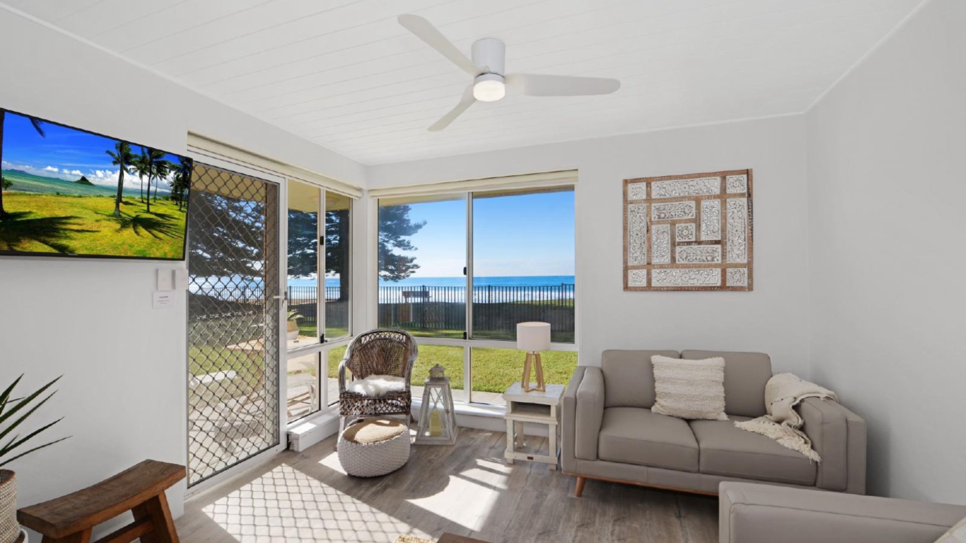 Marese 1 Groundfloor Beachfront Unit 1/127 Avoca Drive Avoca Beach