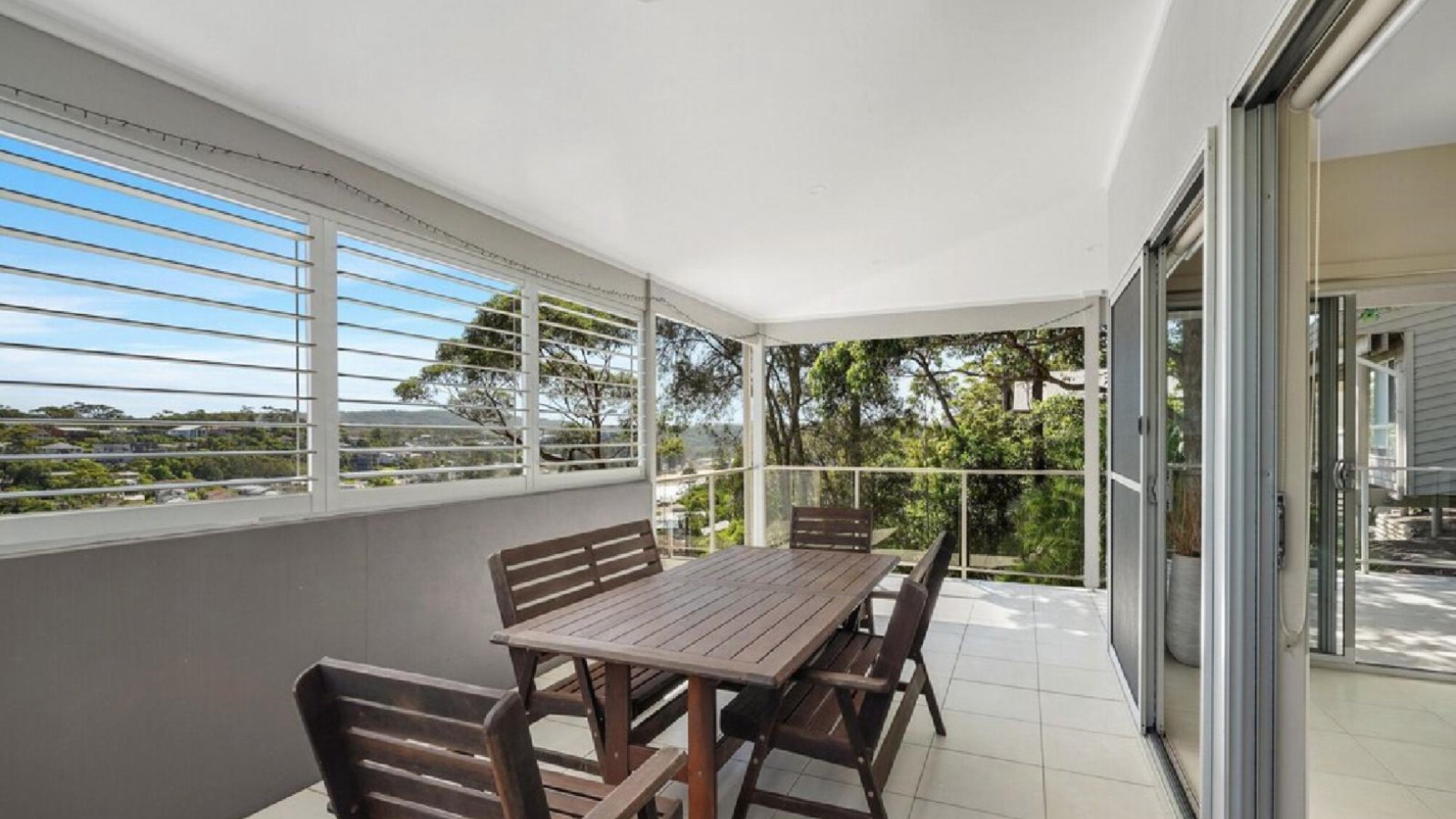 Stylish Family Apartment 3/42 Avoca Drive Avoca Beach NSW 2251