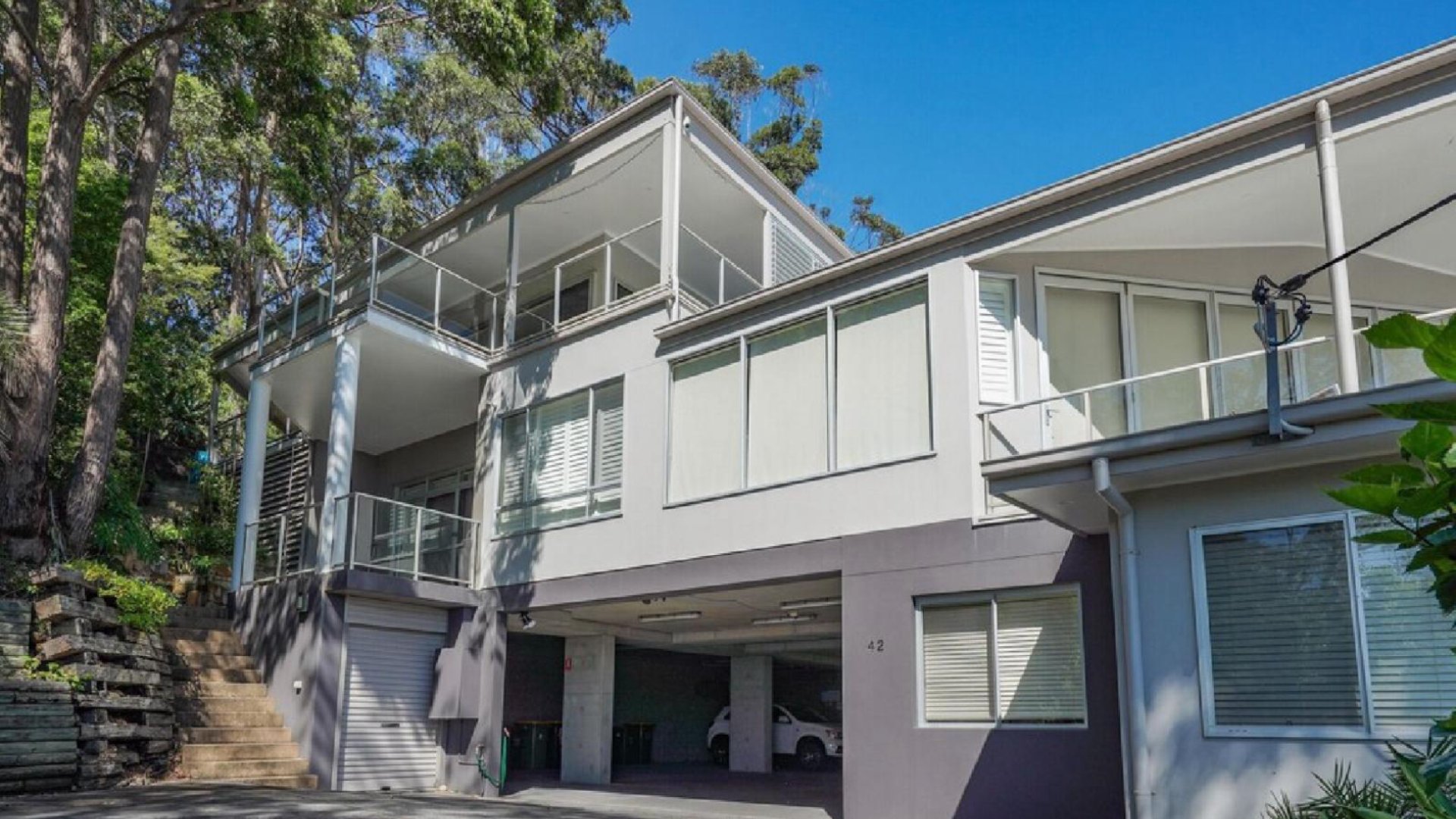 Stylish Family Apartment 3/42 Avoca Drive Avoca Beach NSW 2251