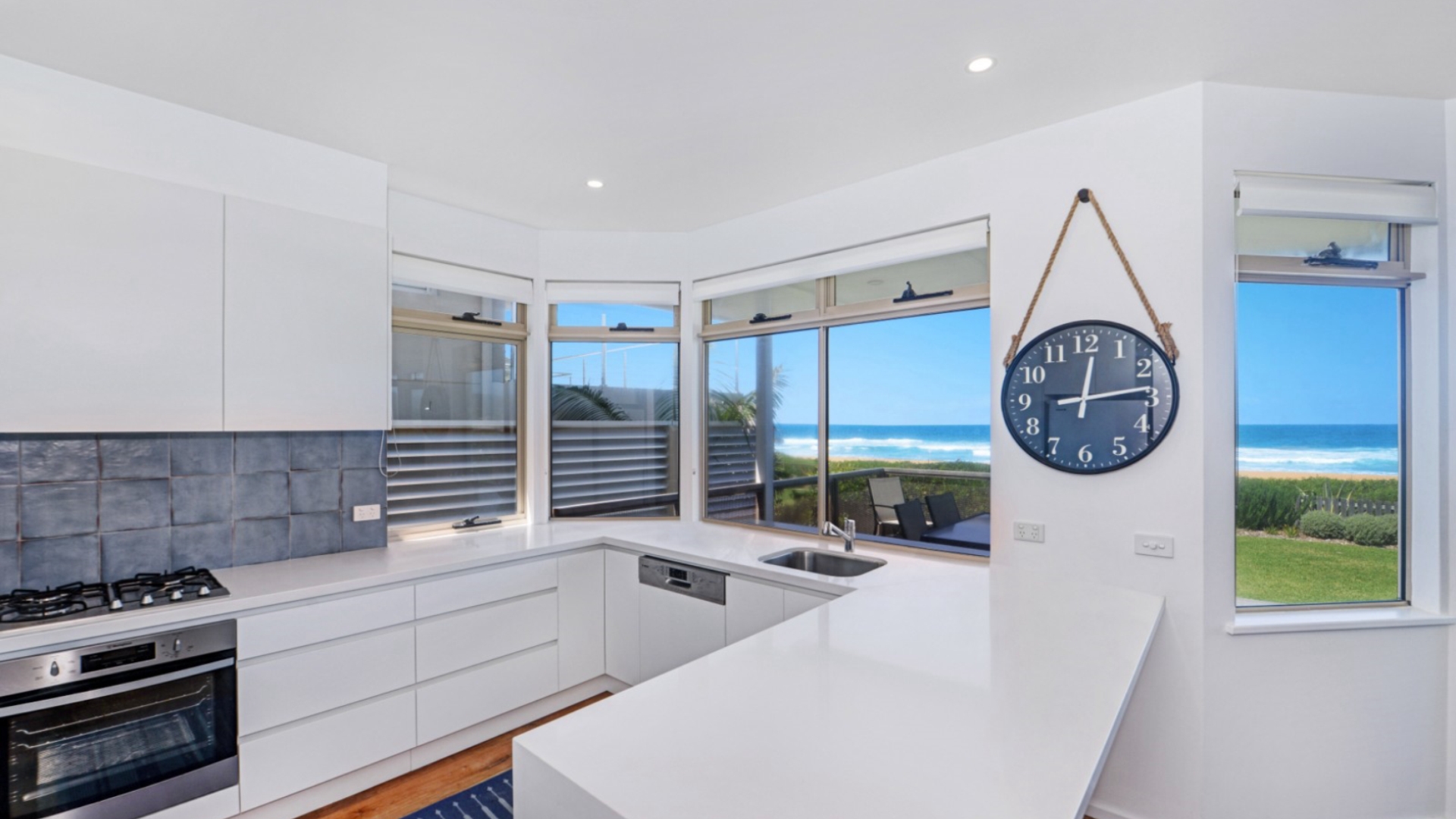 Blue Haven Absolute Beachfront 42 North Avoca Parade North Avoca
