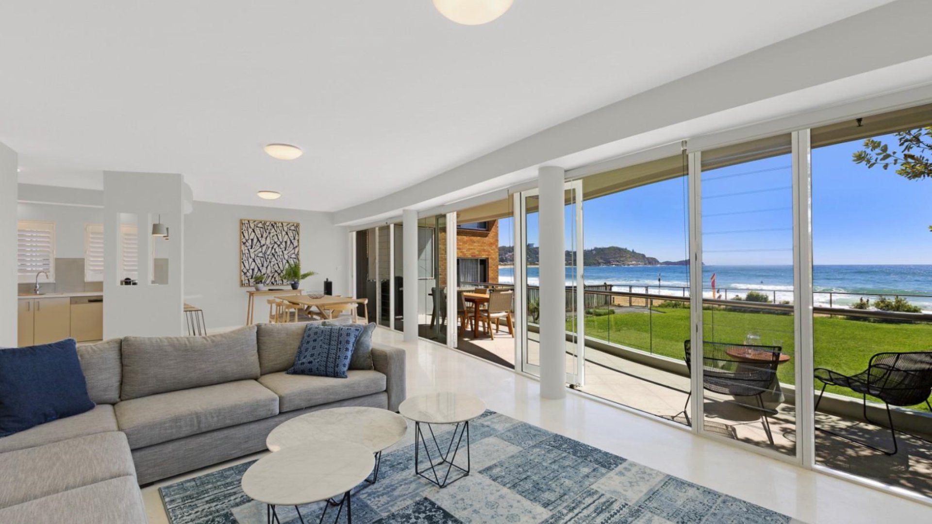 Beachfront Avoca Beach Soundwaves 1 1/95 Avoca Drive Avoca Beach