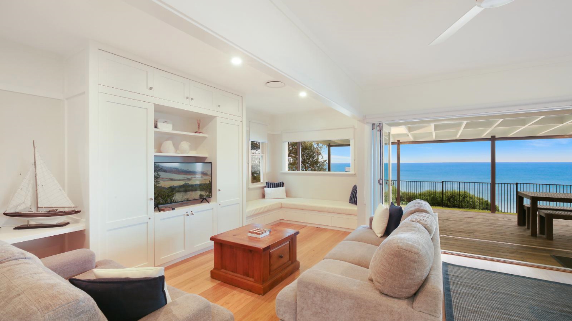 Properties Holidays Terrigal