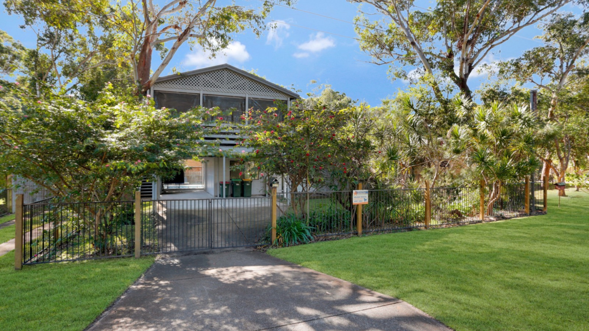 Holiday Rental Properties Hawks Nest Beach Holidays