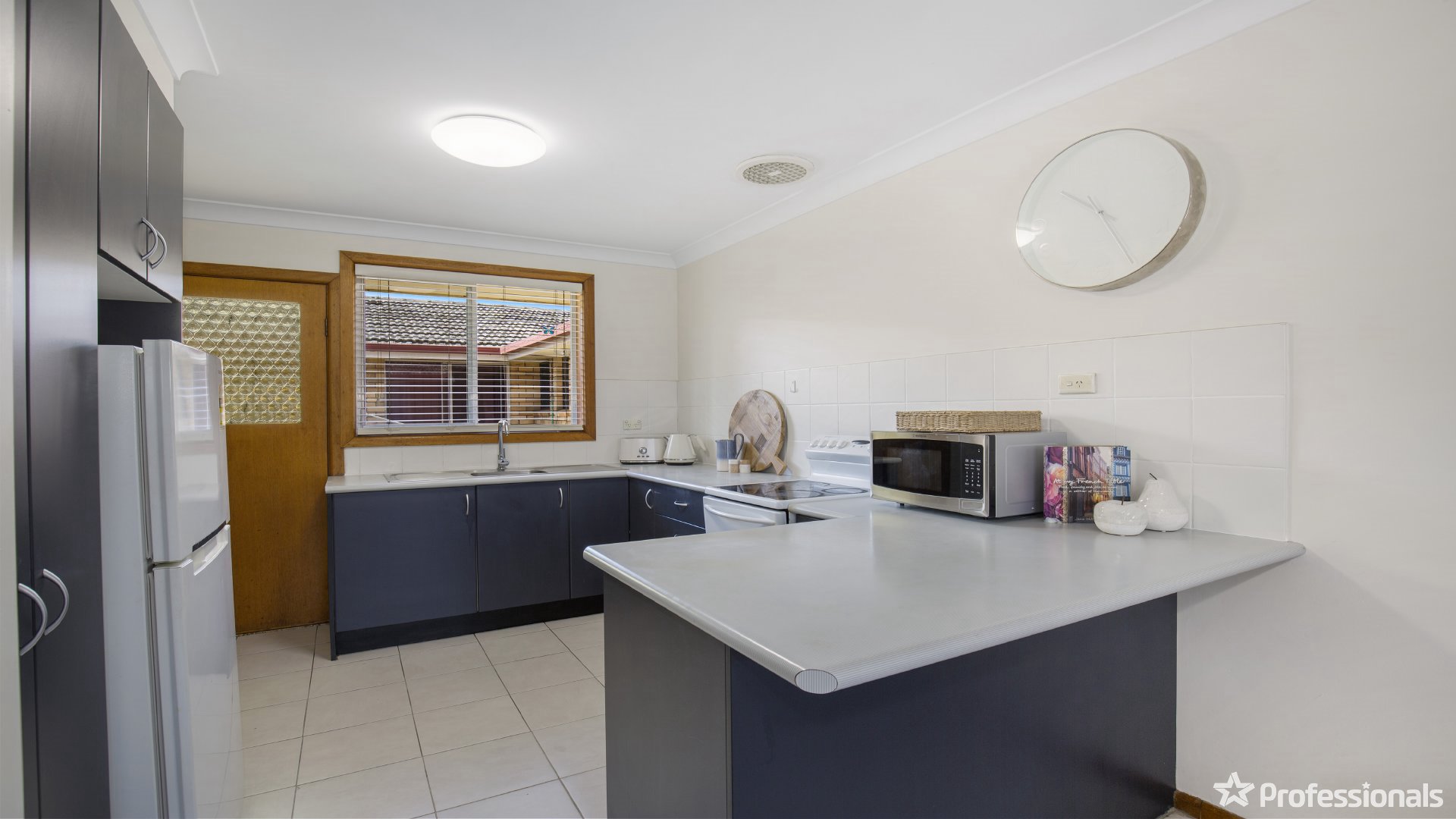 Armidale Holiday The Professionals