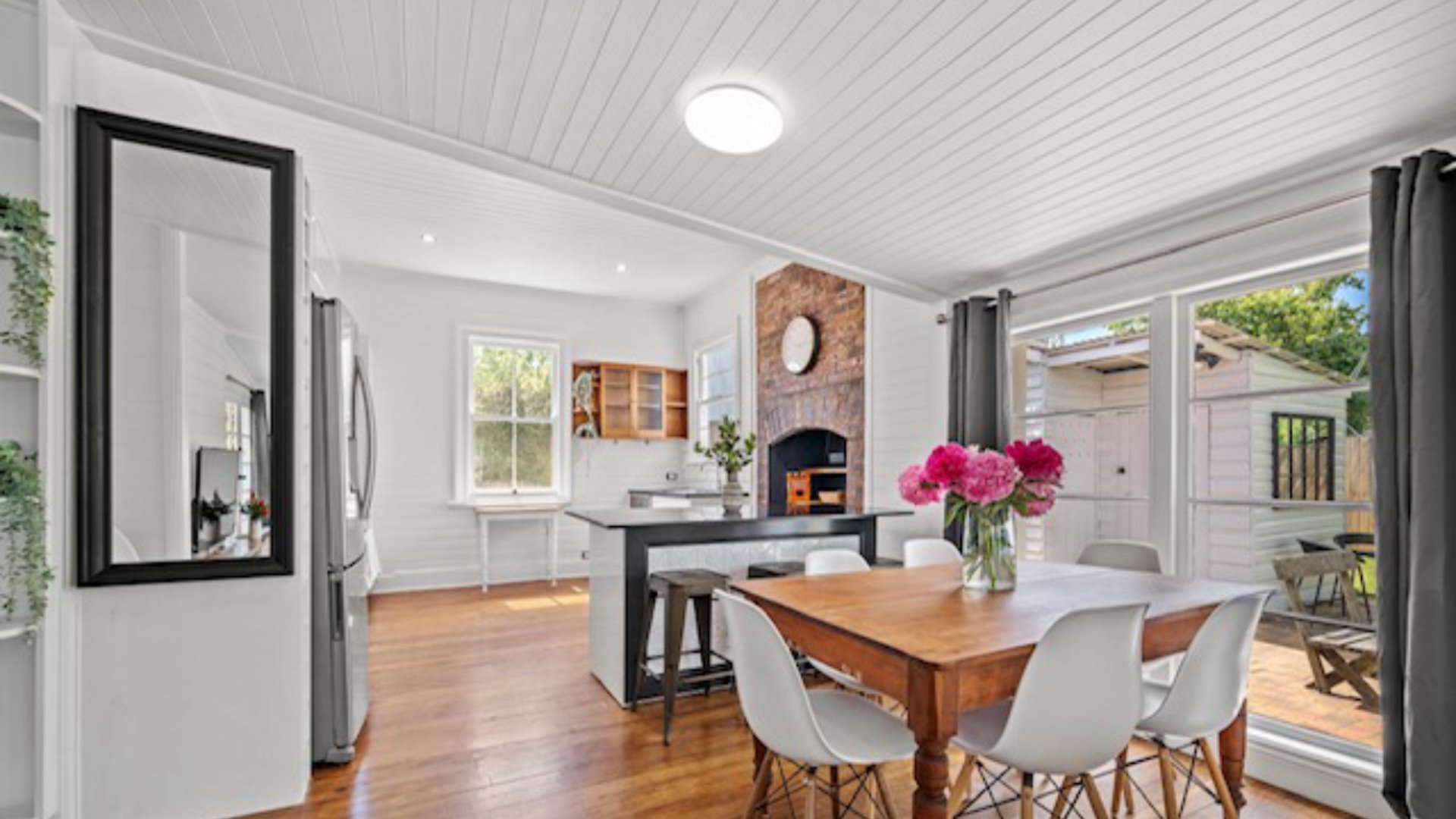 Cottage On Newton 51 Newton Street Armidale NSW 2350 Property