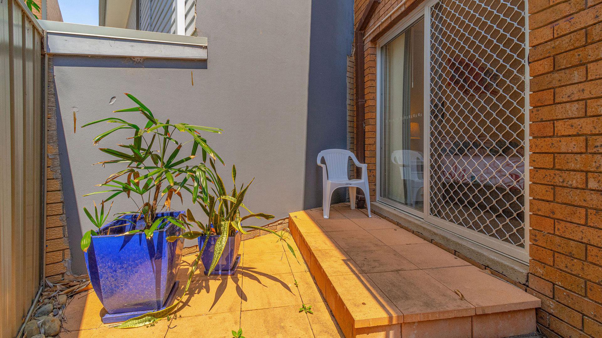 Lighthouse Unit 1 (pet Friendly) 1/3 Pilot Street Yamba NSW 2464