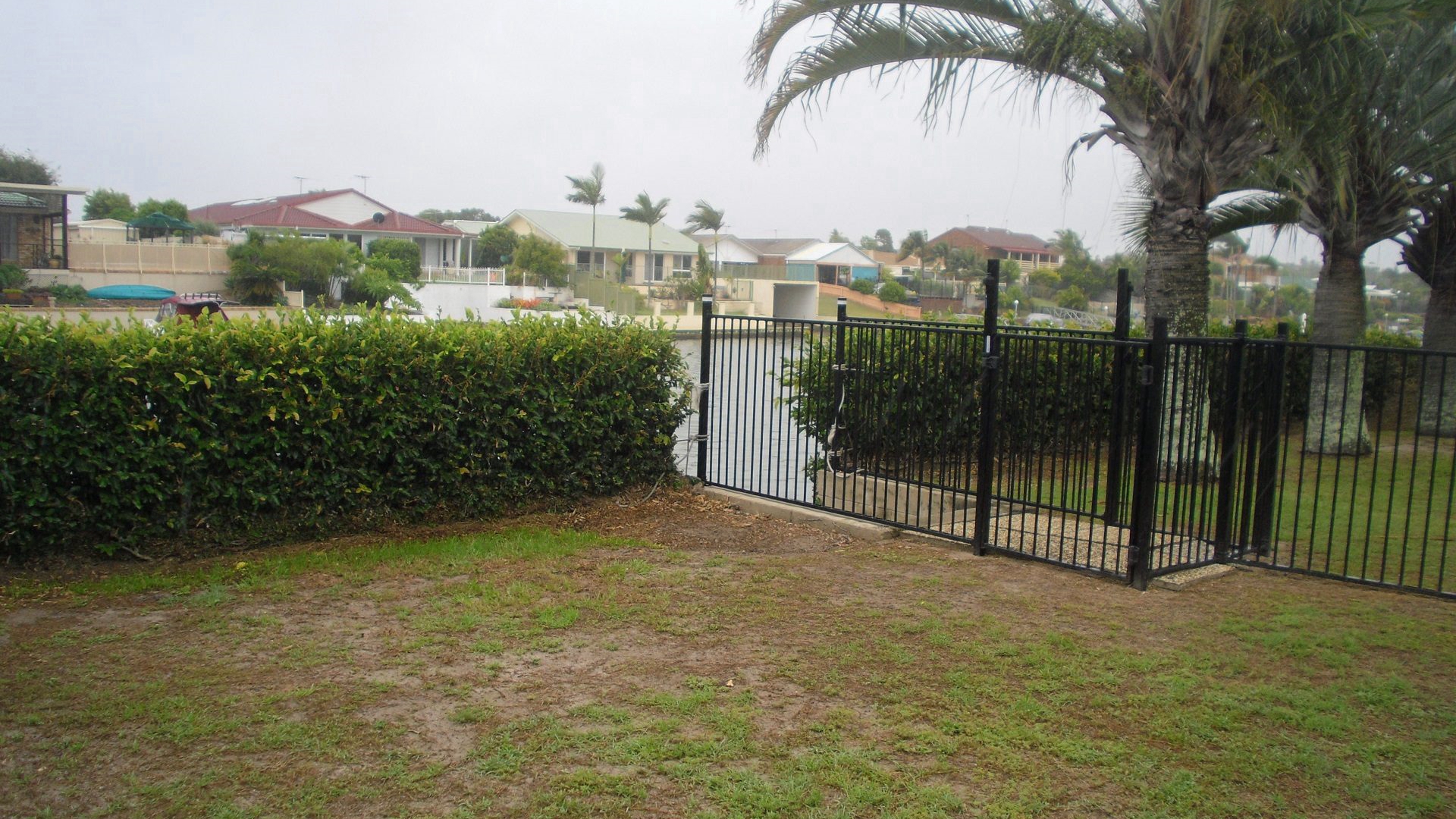 Private Canal Duplex With Pontoon 2/89 Oleander Drive Bongaree QLD