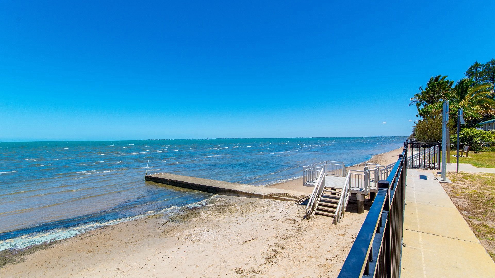 Private Canal Duplex With Pontoon 2/89 Oleander Drive Bongaree QLD