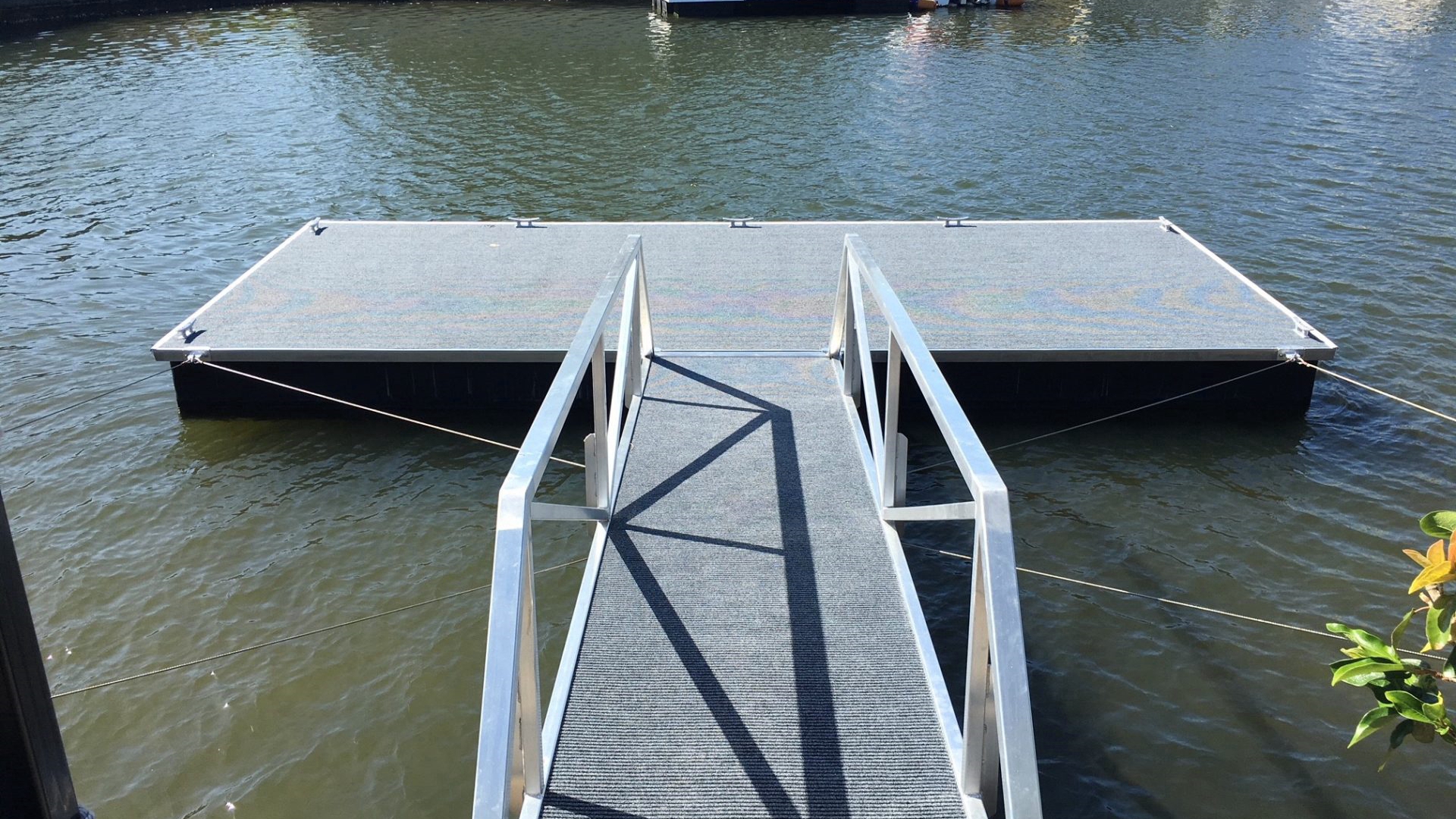 Private Canal Duplex With Pontoon 2/89 Oleander Drive Bongaree QLD