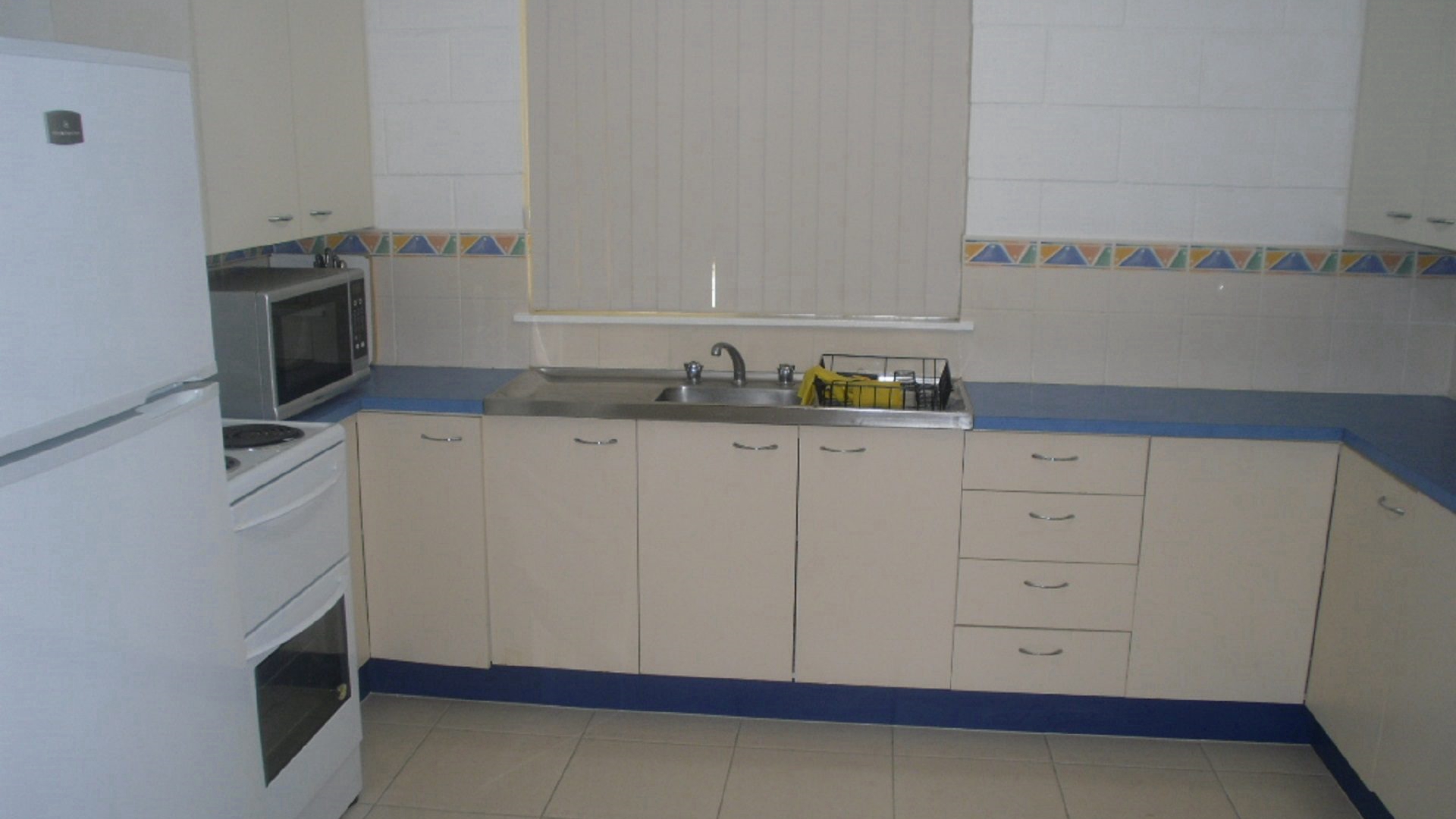 Lowset Home With Attached Granny Flat 19 Doomba Drive Bongaree QLD