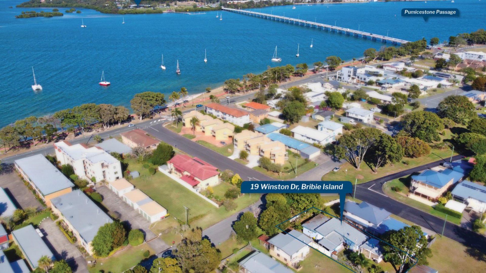 Pet Friendly Cottage With Waterviews 1/19 Winston Drive Bongaree QLD