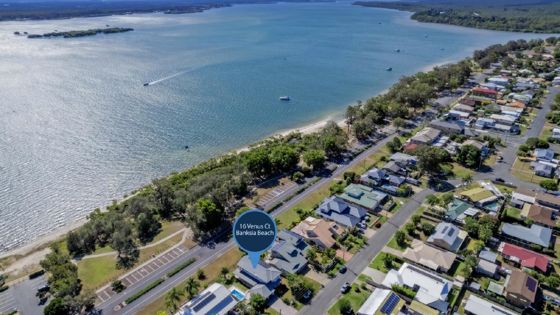 Beachfront Holiday House 16 Venus Court Banksia Beach QLD 4507