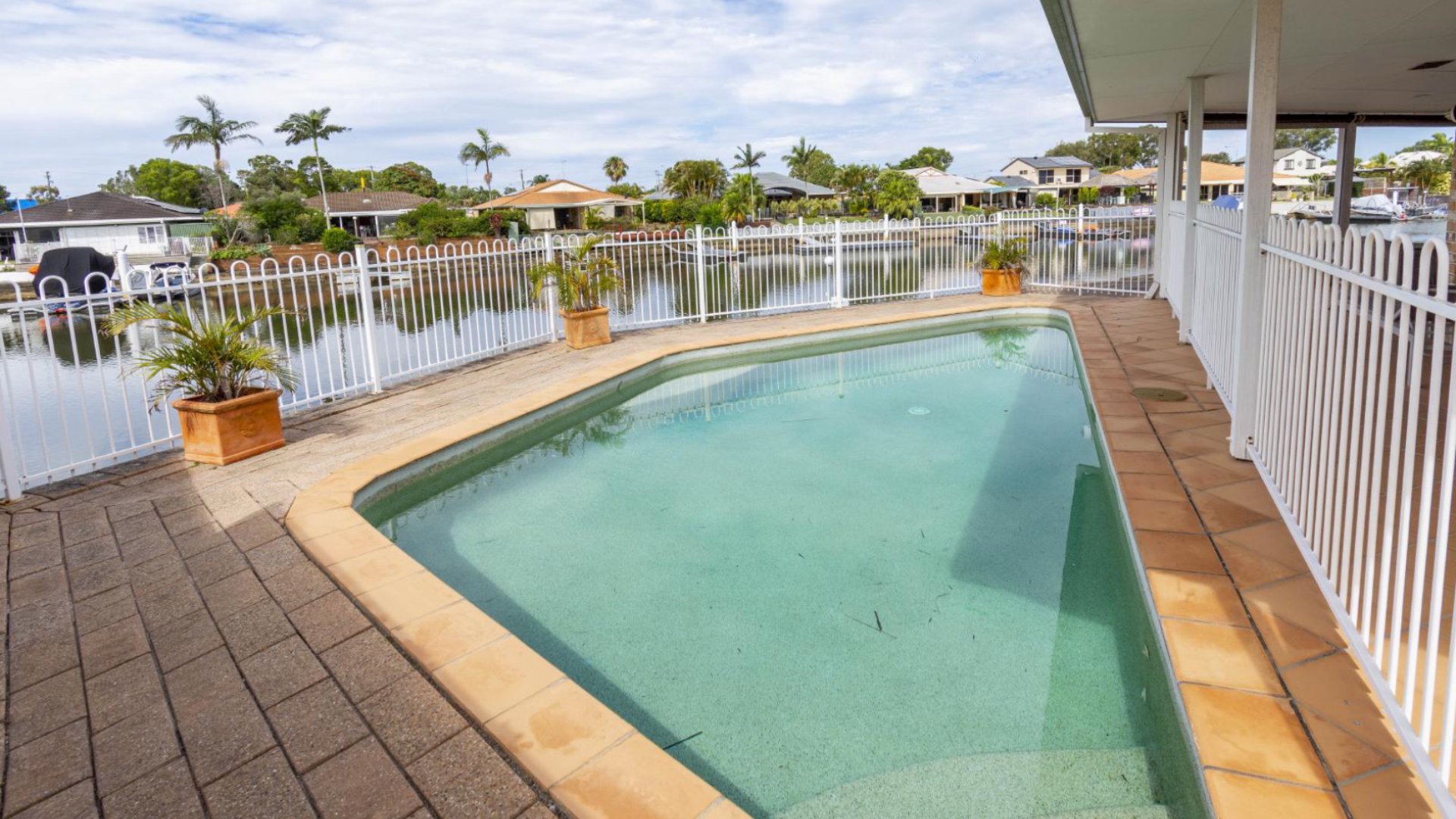 Family Getaway On The Canal 58 Jacaranda Drive Bongaree QLD 4507
