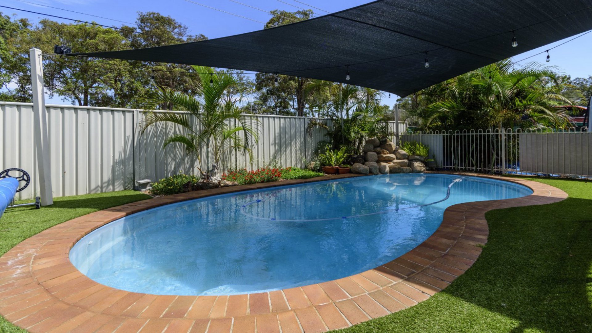 Classic Beach Bungalow 7 Hill Street Bongaree QLD 4507 Property