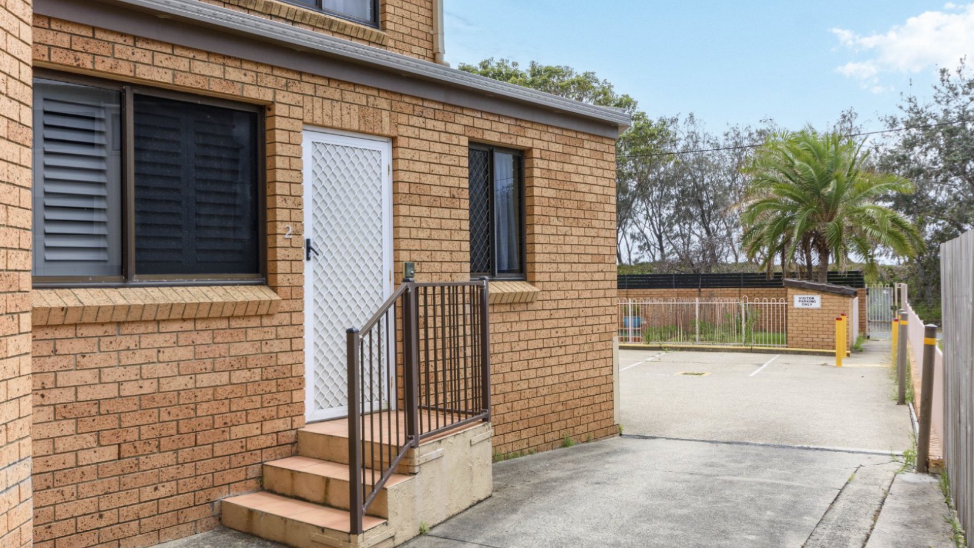 Wake Up To Sounds Of The Ocean 2/41 North Street Woorim QLD 4507