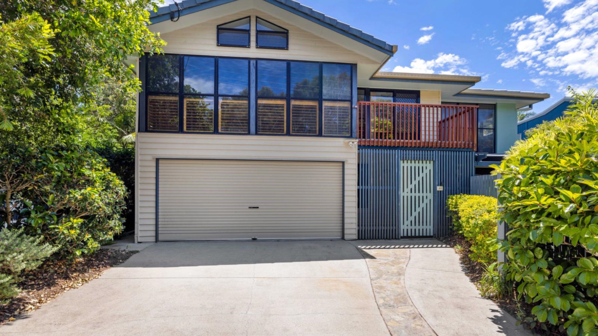 The Whimsical Woorim Beach House 106 North Street Woorim QLD 4507