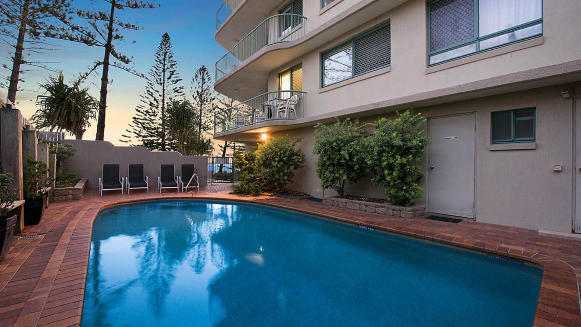 CAMPBELLS COVE UNIT 11 11/30 Esplanade Headland Kings Beach QLD 4551