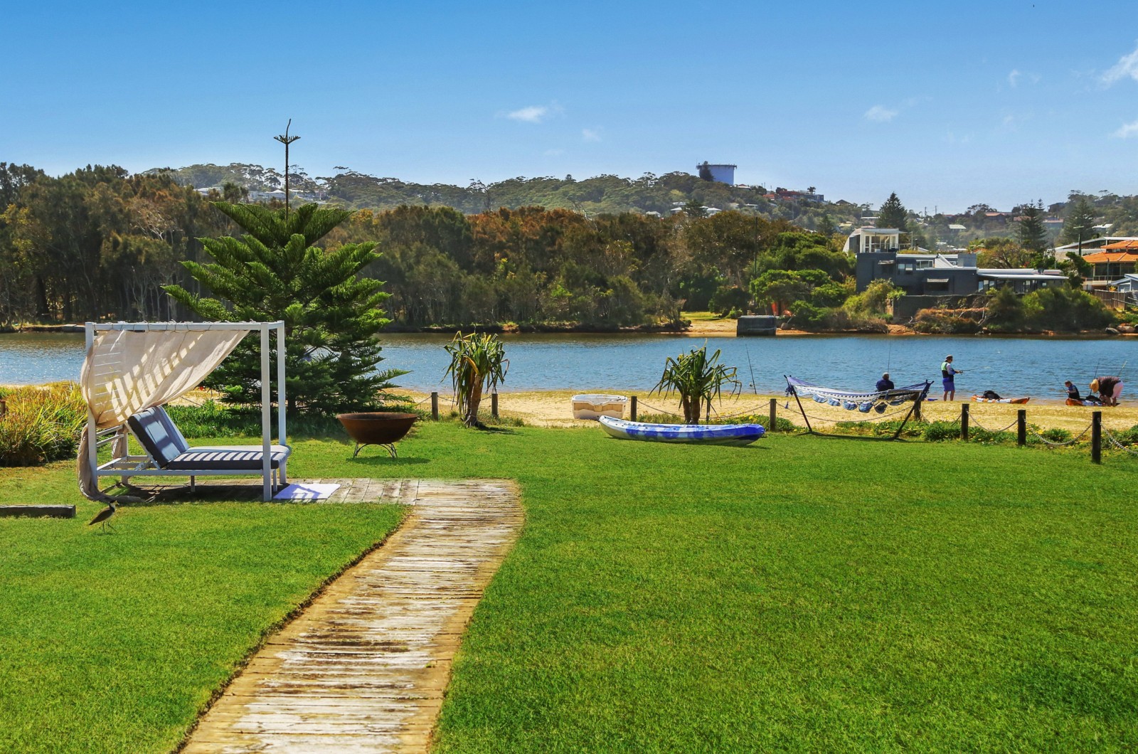 Lakeside Escape Avoca Beach Brand Holidays