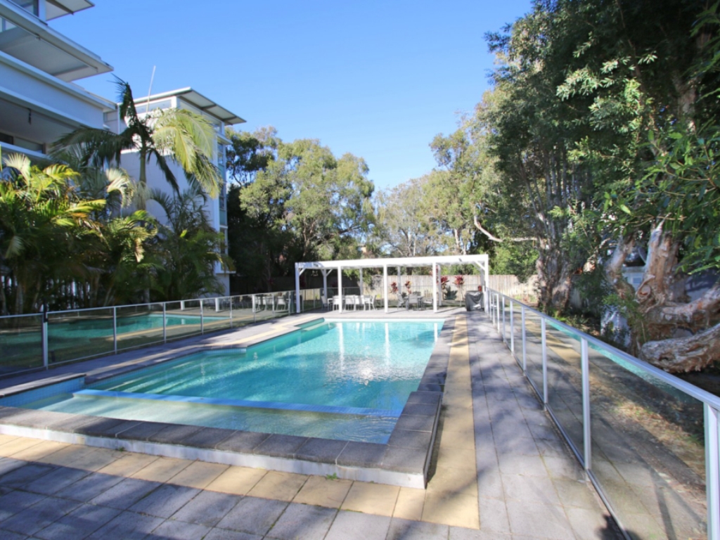 413 Beach Road, Hawks Nest