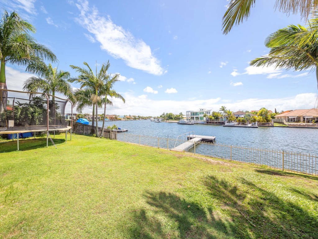 30 Pacific Drive, Banksia Beach Bribie Island HolidaysBribie Island