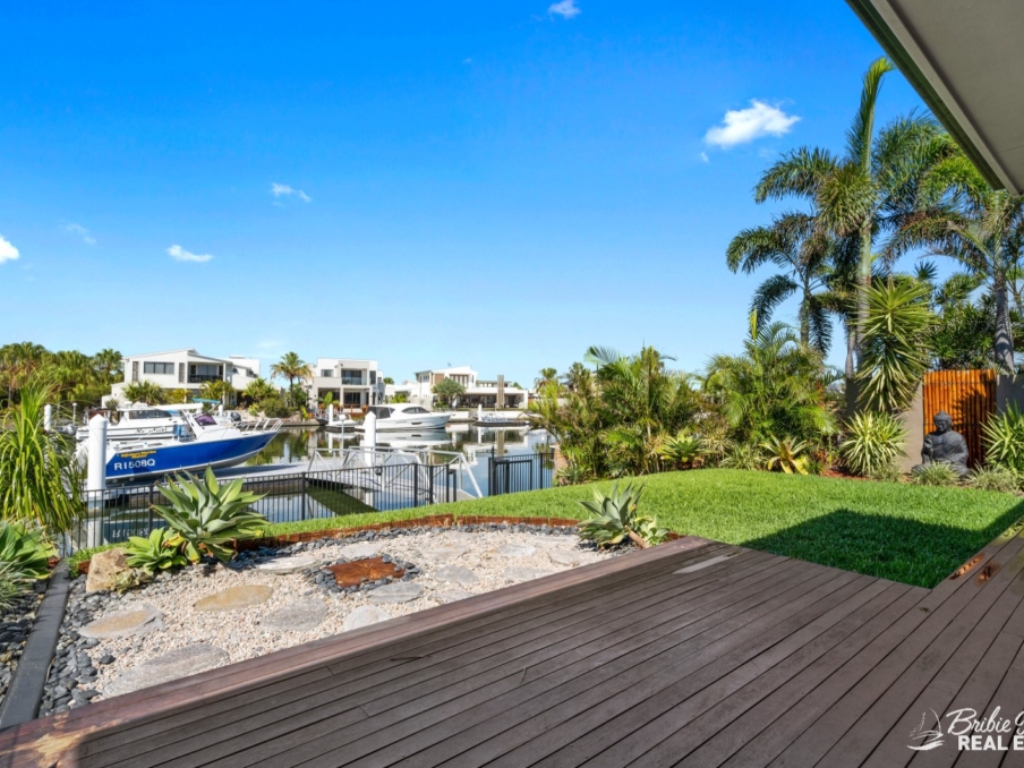 62 Raptor Parade, Banksia Beach Bribie Island HolidaysBribie Island