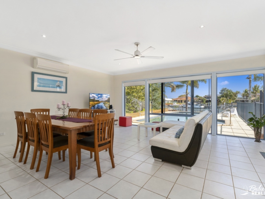 61 Voyagers Drive, Banksia Beach Bribie Island HolidaysBribie Island