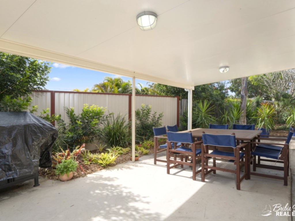 289 Endeavour Drive, Banksia Beach Bribie Island HolidaysBribie