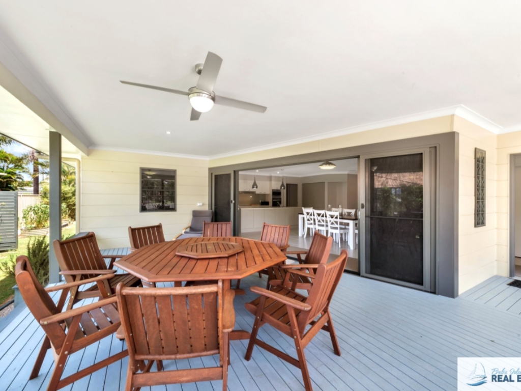 34 First Avenue, Woorim Bribie Island HolidaysBribie Island Holidays