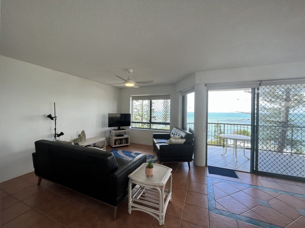 UNIT 4 CAMPBELLS COVE Caloundra Holiday Centre