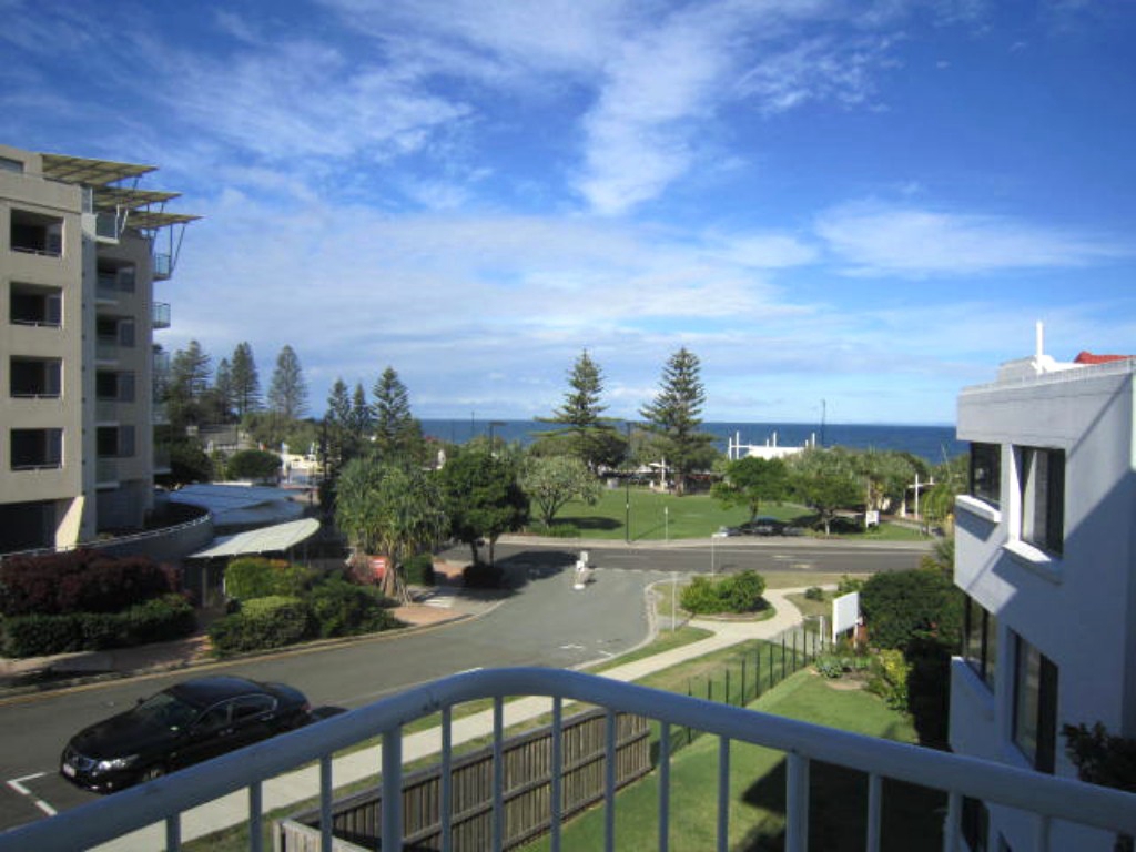 UNIT 4 SPINNAKER SEAS Caloundra Holiday Centre