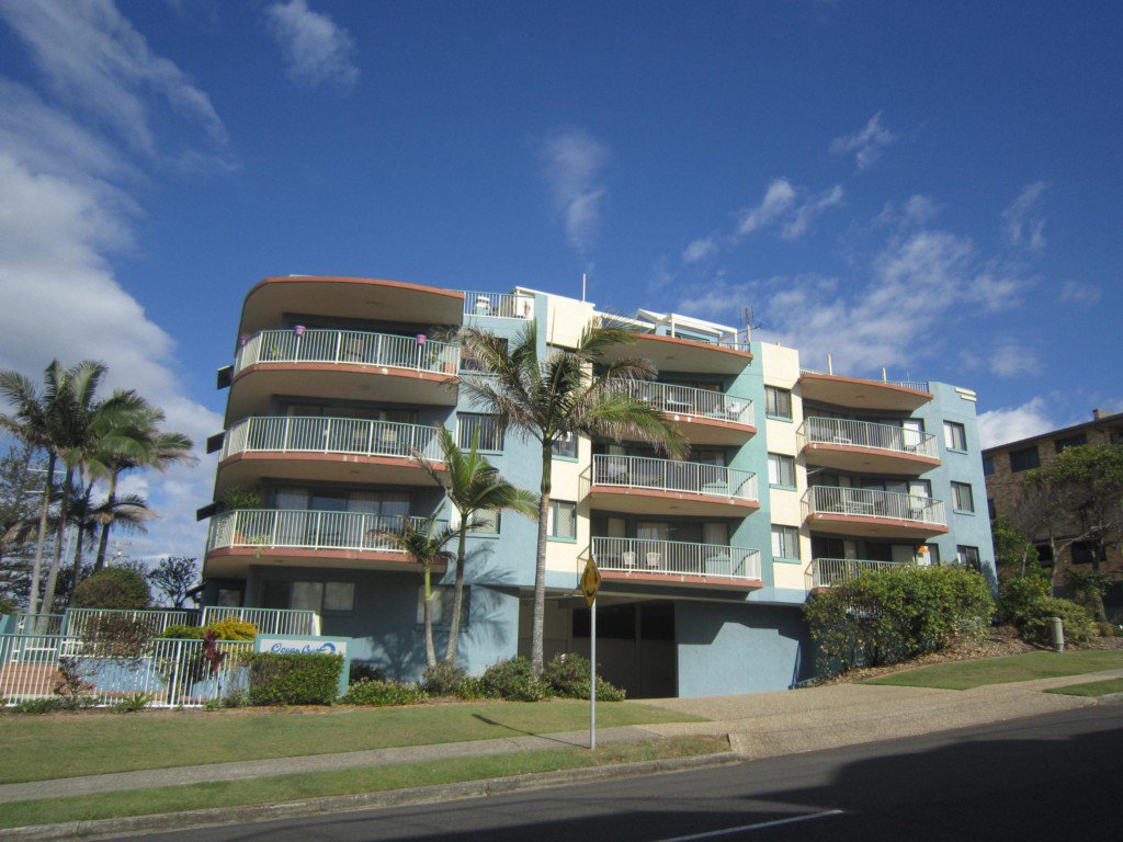 UNIT 7 OCEAN CREST Caloundra Holiday Centre