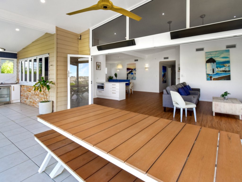 THE LOOKOUT Caloundra Holiday Centre